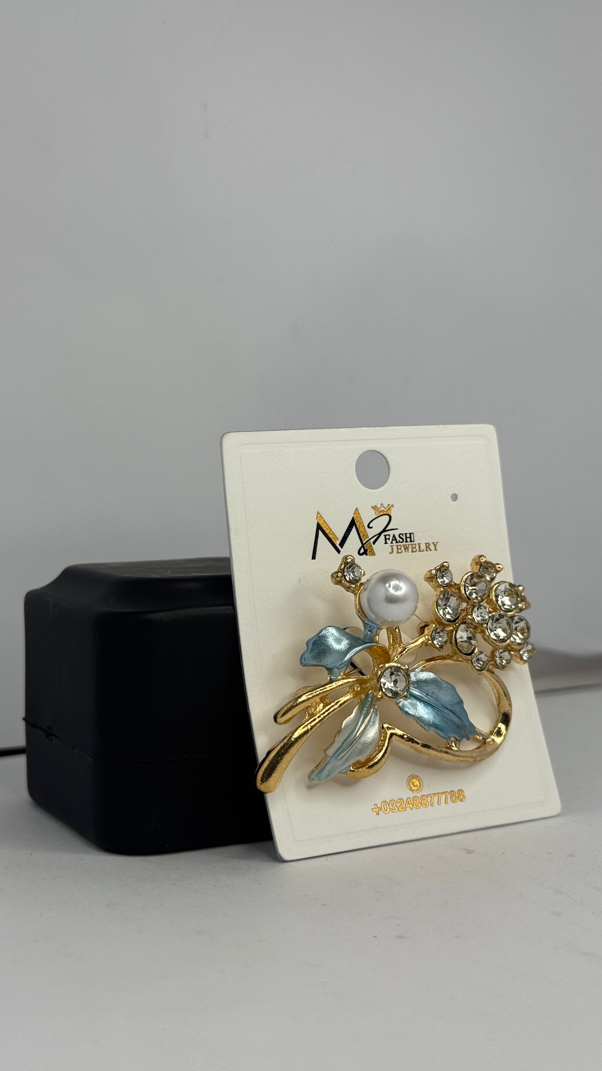 Elegant Pearl & Crystal Floral Brooch Pin – Gold Leaf Design - Glimzie