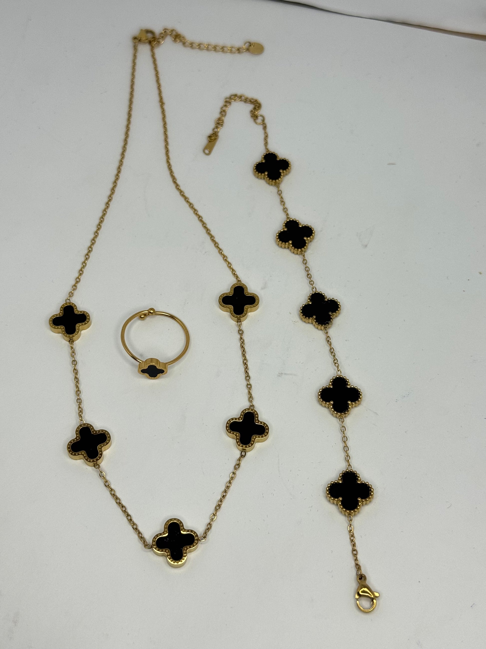 Luxury Black Clover Jewelry Set – Necklace, Bracelet & Ring (3-Piece Gold Plated Set) - Glimzie