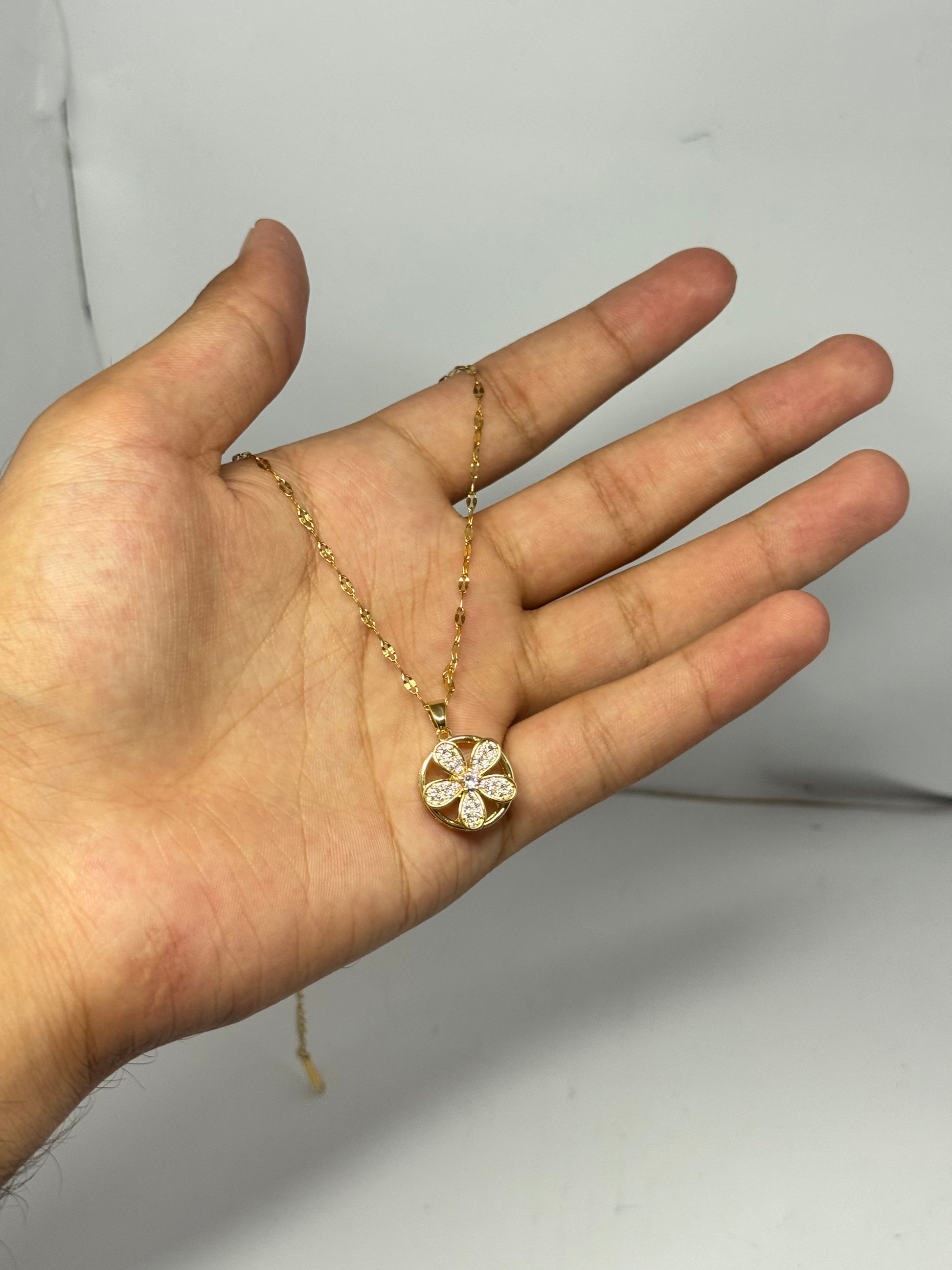 Golden Petal Glow Pendant Necklace – Crystal Floral Circle Design - Glimzie